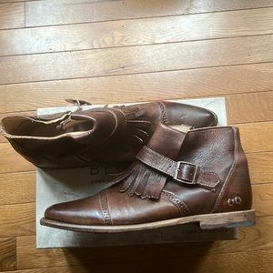 New in box bed stu teak rustic rust 9.5